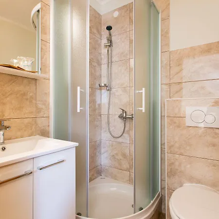 بنزيون كابس